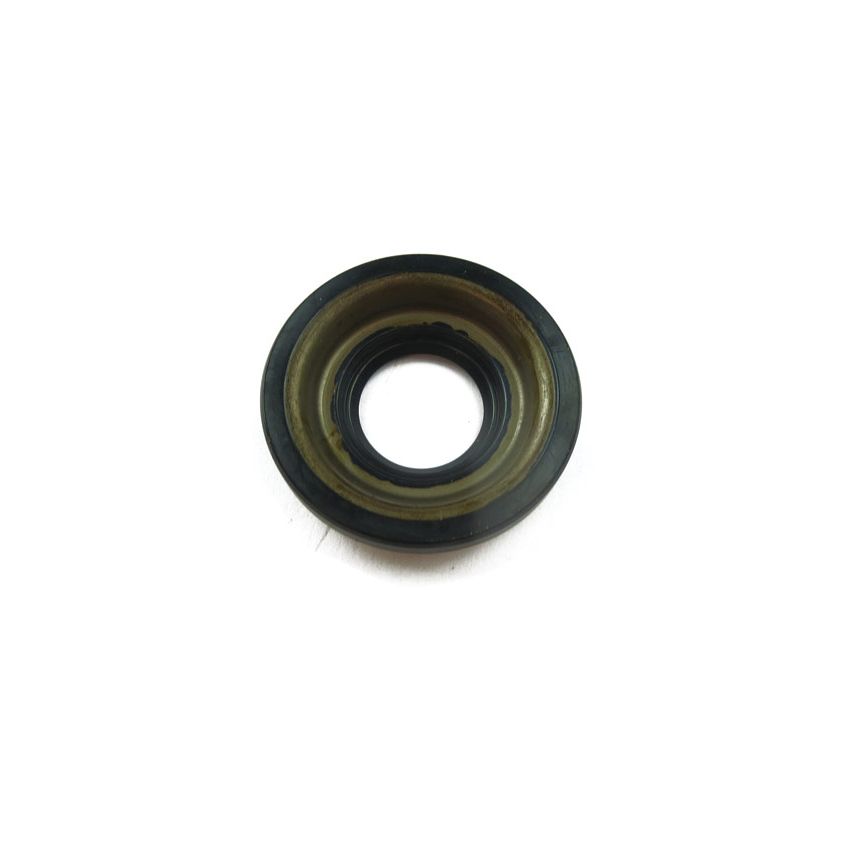 OIL SEAL:  TR7, DOLOMITE, STAG