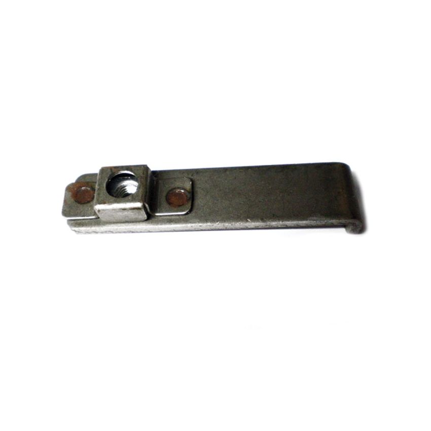 REAR WING CLAMP:  TR2, TR3
