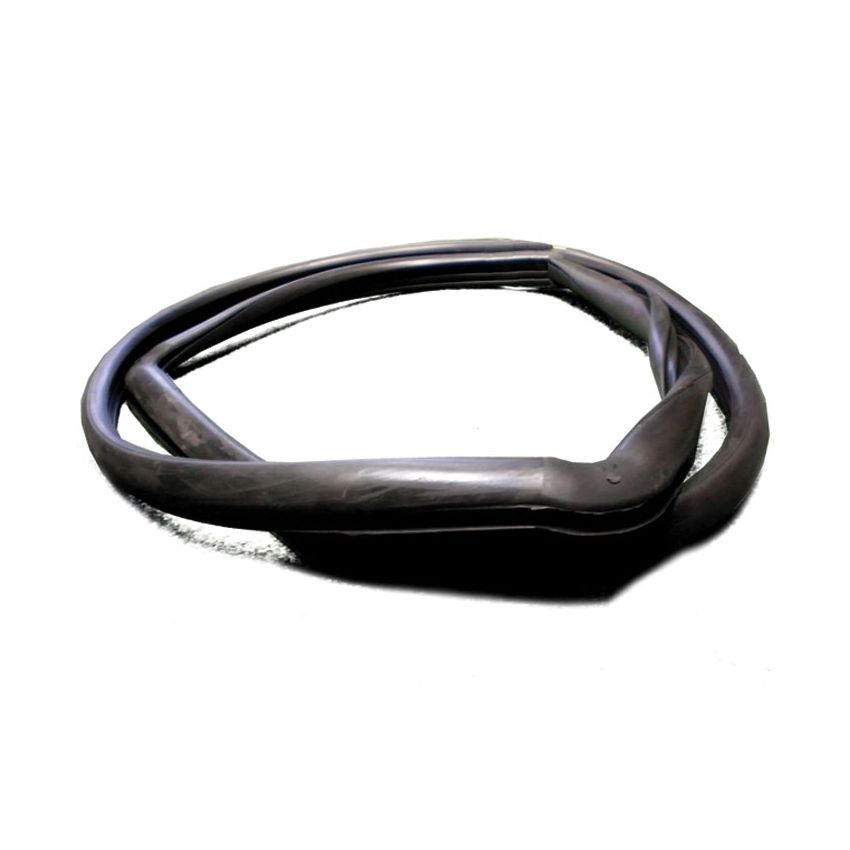REAR SCREEN SEAL:  MGB GT