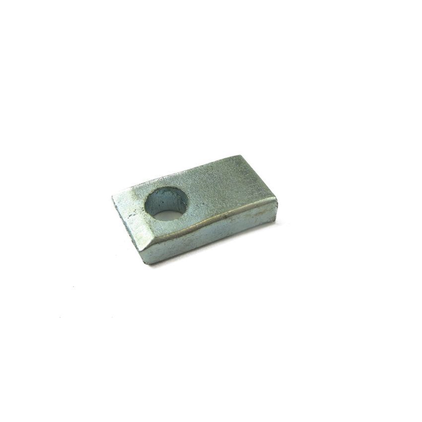 SPACER QTR LIGHT SMALL FR:  MGB GT
