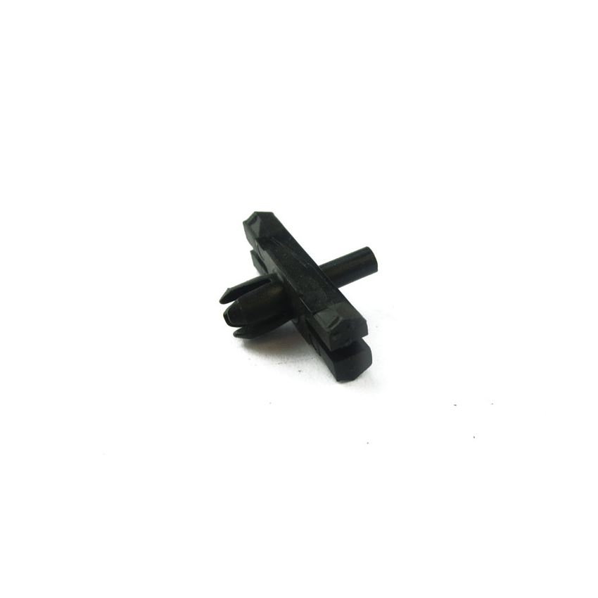 GRILLE MOULDING CLIP:  MGB