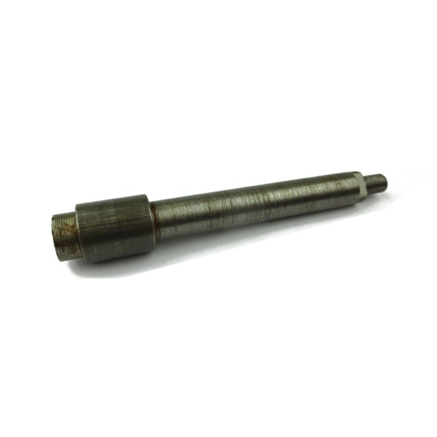 CLUTCH PEDAL SHAFT:  MM SALOON, CONV, TRAV, COMM