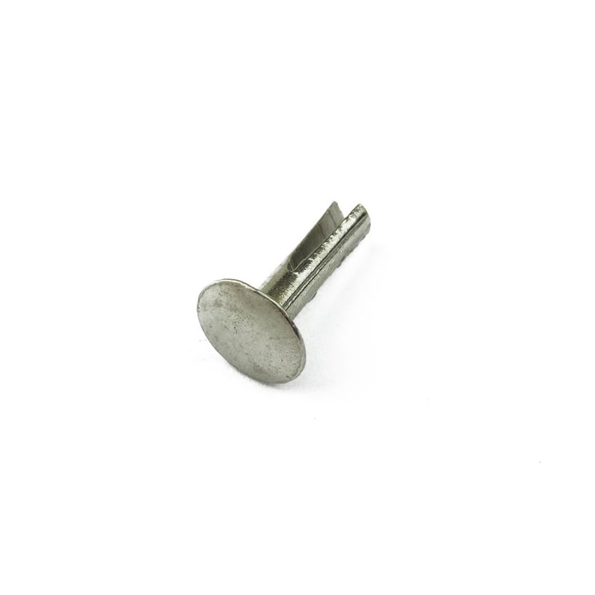 PARCEL TRAY RIVETS: MM SALOON, CONV, TRAV, COMM