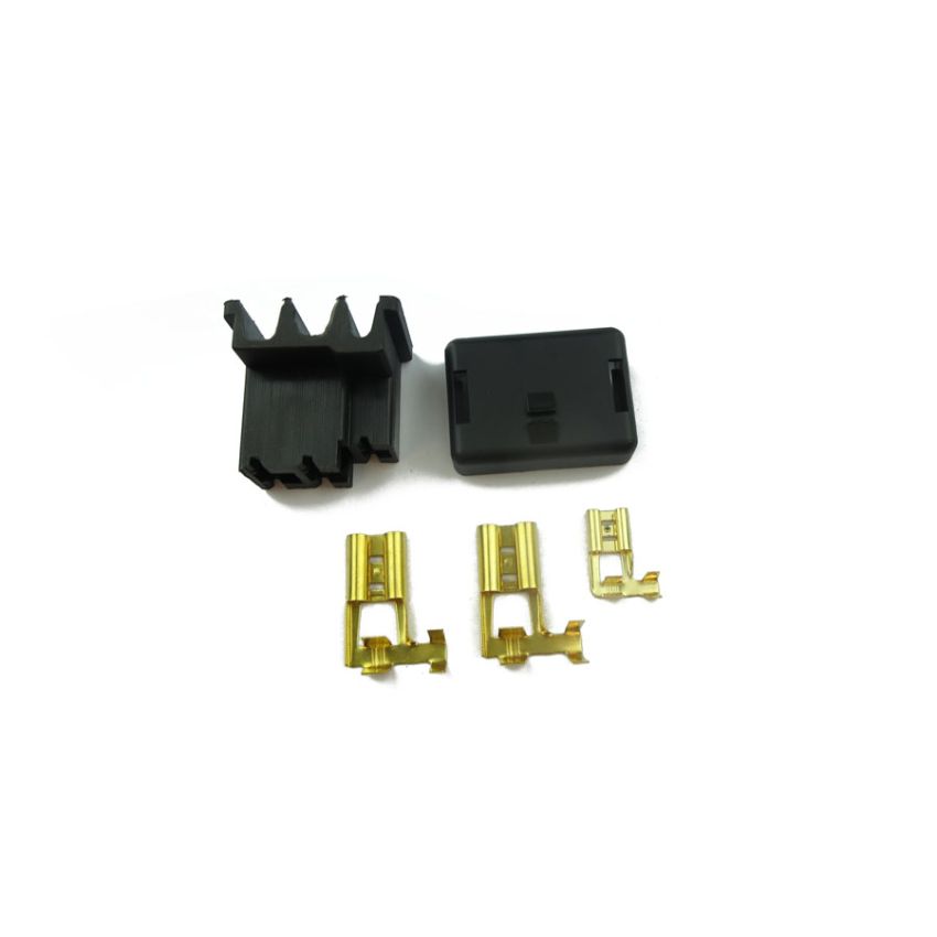LUCAS ALTERNATOR PLUG:  MGB 68> PLUS MULTIPLE APPLICATIONS