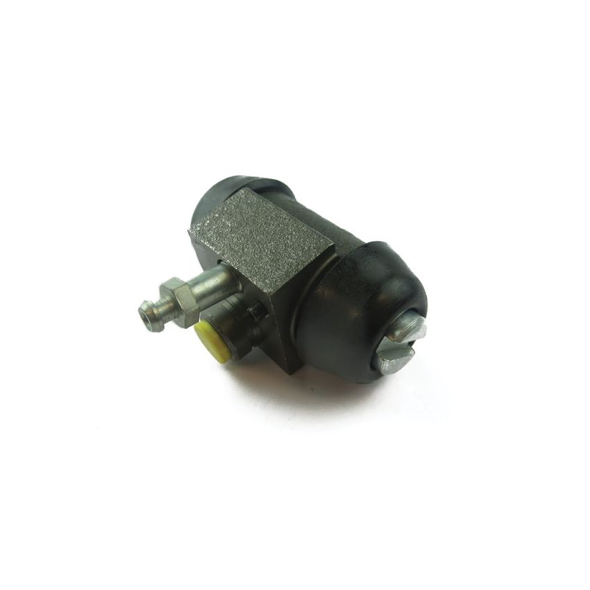 REAR WHEEL CYLINDER:  TR7