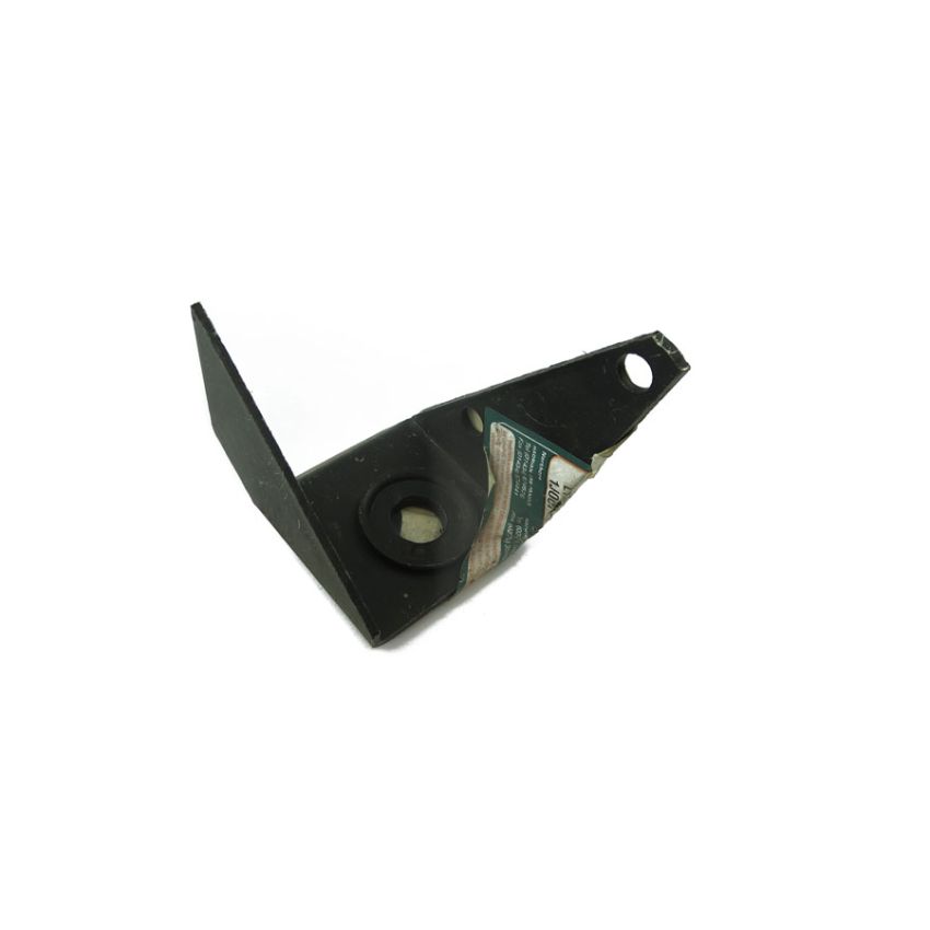 LH TIE BAR BRACKET:  MORRIS MINOR