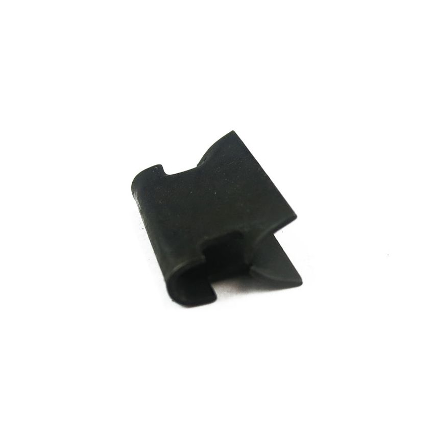 CASING CLIPS:  MM SALOON, CONV, TRAV, COMM