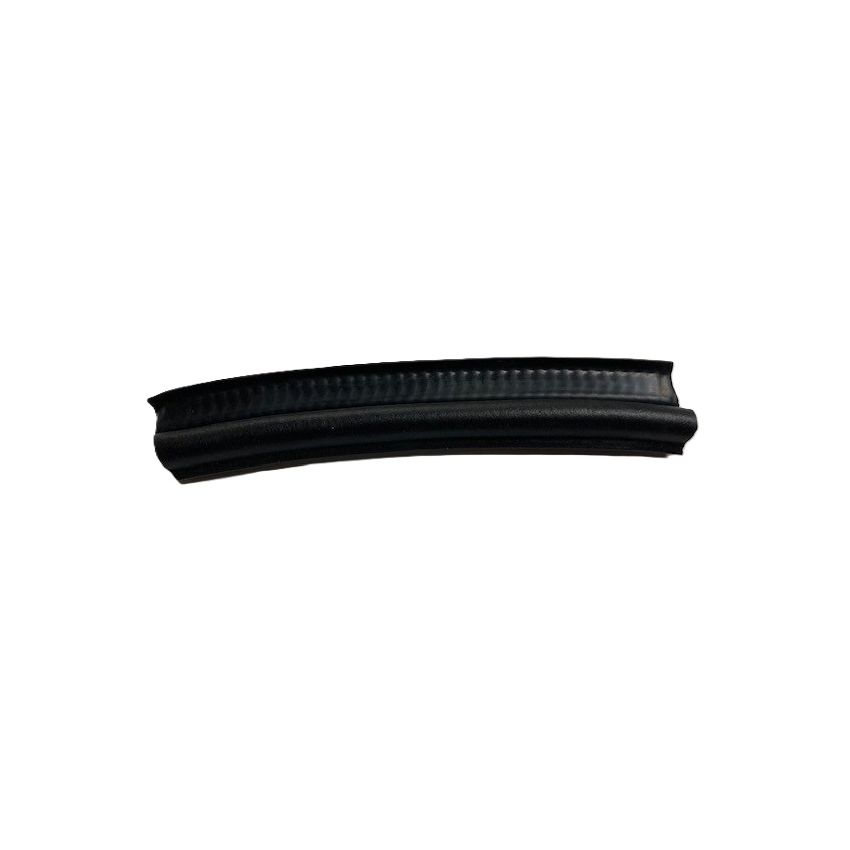 LH BAFFLE EXTENSION SEAL:  MGB 62-70