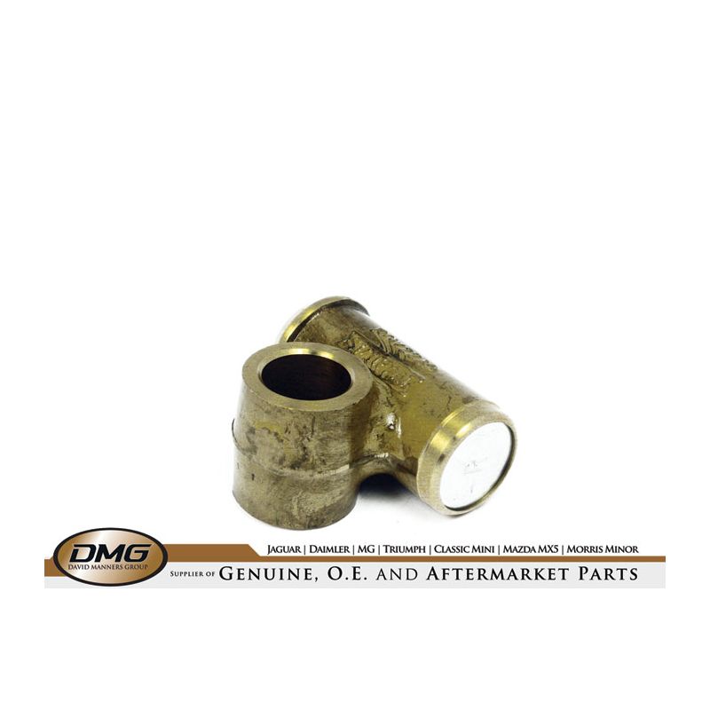 RH TRUNNION:  HERALD, VITESSE, SPITFIRE, GT6