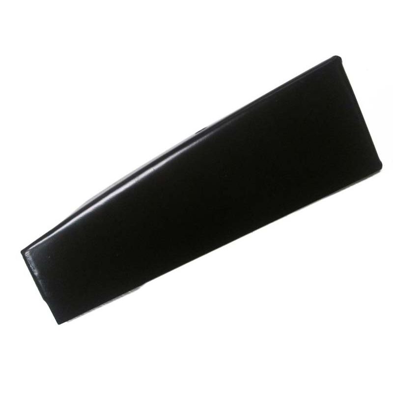 LH FRONT SILL FILLER:  S&M