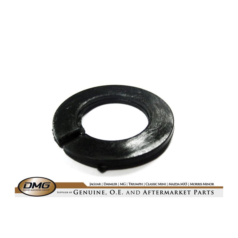 PLASTIC WHEEL WASHER:  TR6 70-76