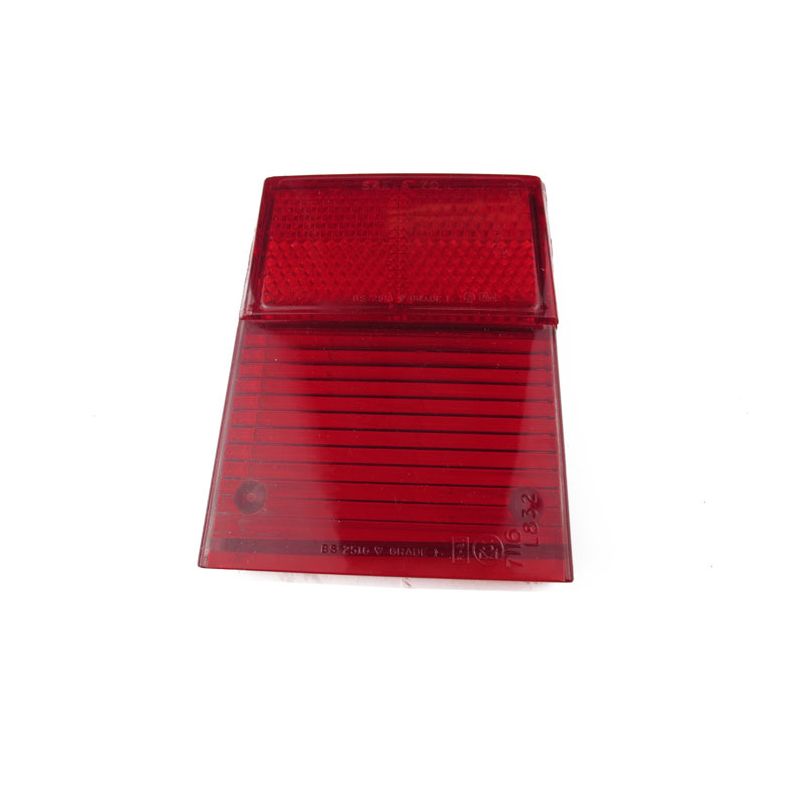 RH REAR STOP TAIL LENS:  TR6
