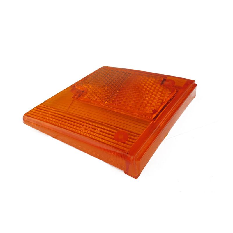 LH REAR LENS (AMBER):  TR6