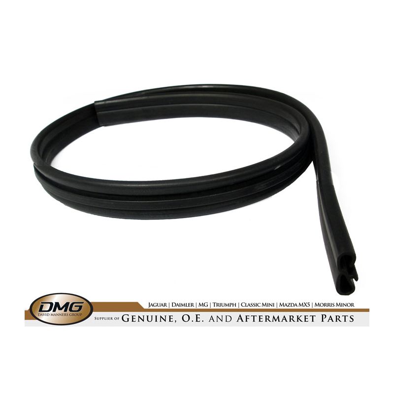 UPPER WINDSCREEN SEAL:  TR2, TR3, TR3A