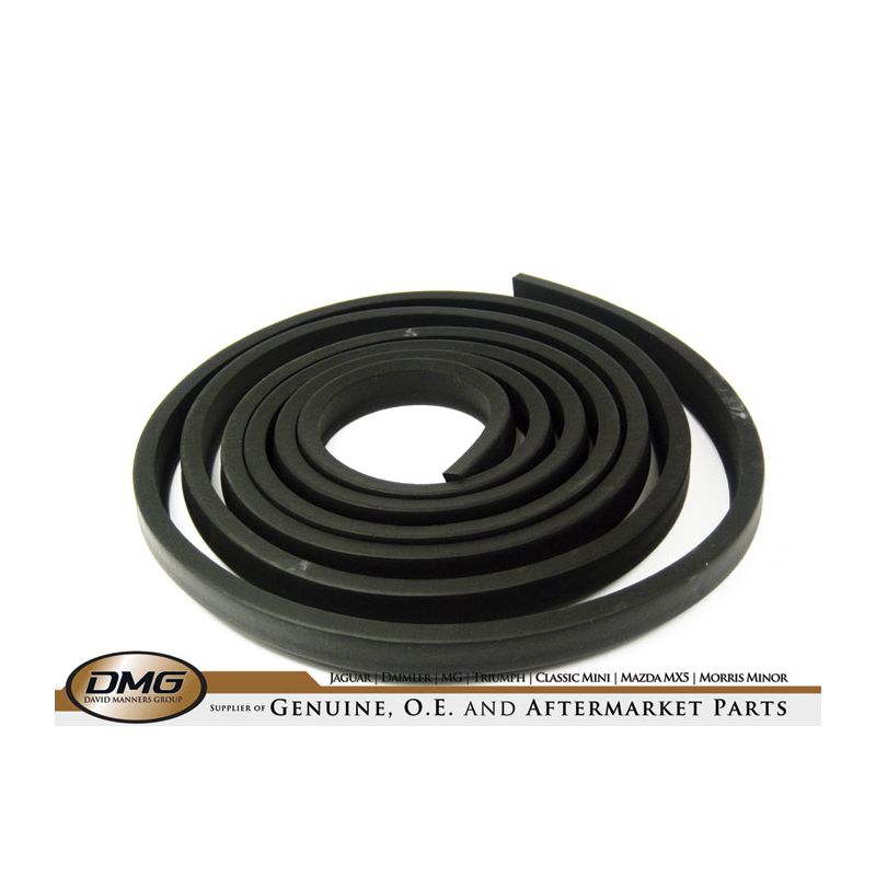 BOOT LID SEAL (CHANNEL TYPE):  TR2, TR3