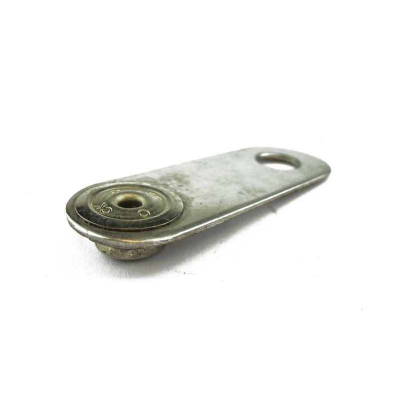 SIDE TONNEAU BRACKET:  TR4, SPITFIRE MKI