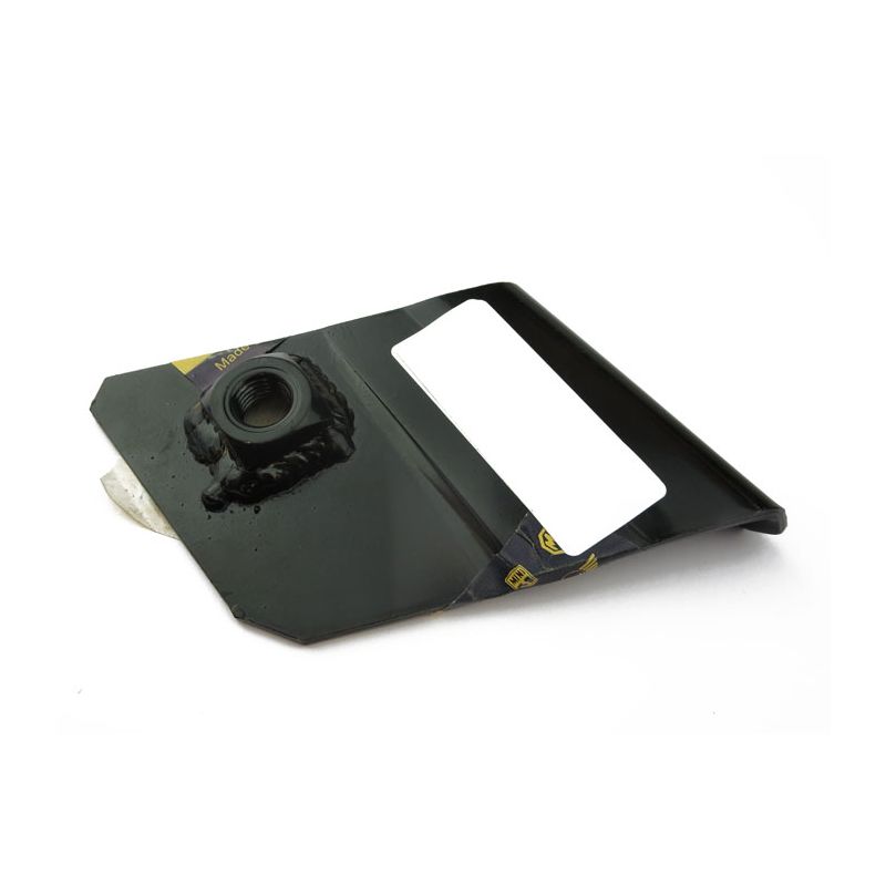 RH SEAT BELT MOUNT:  TR6