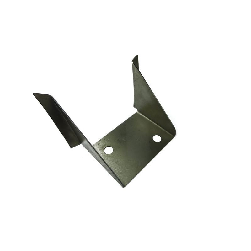 RH RADIATOR DUCT BRACKET:  MGA