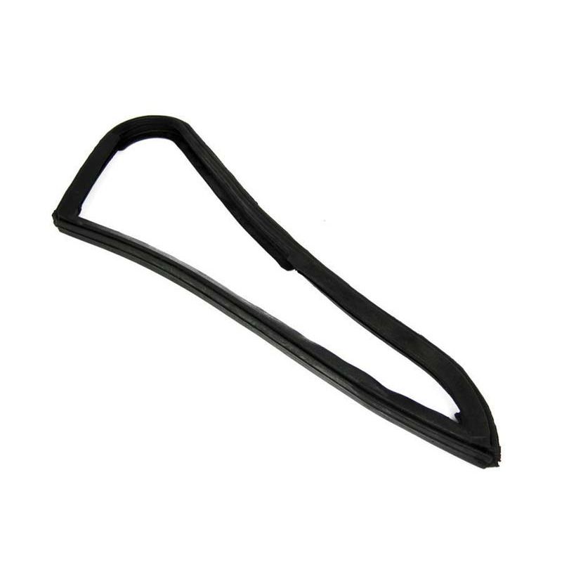 RH QUARTER LIGHT SEAL: MGB GT