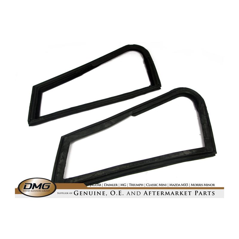 SEALS QTR LIGHT SET:  MGB ROADSTER