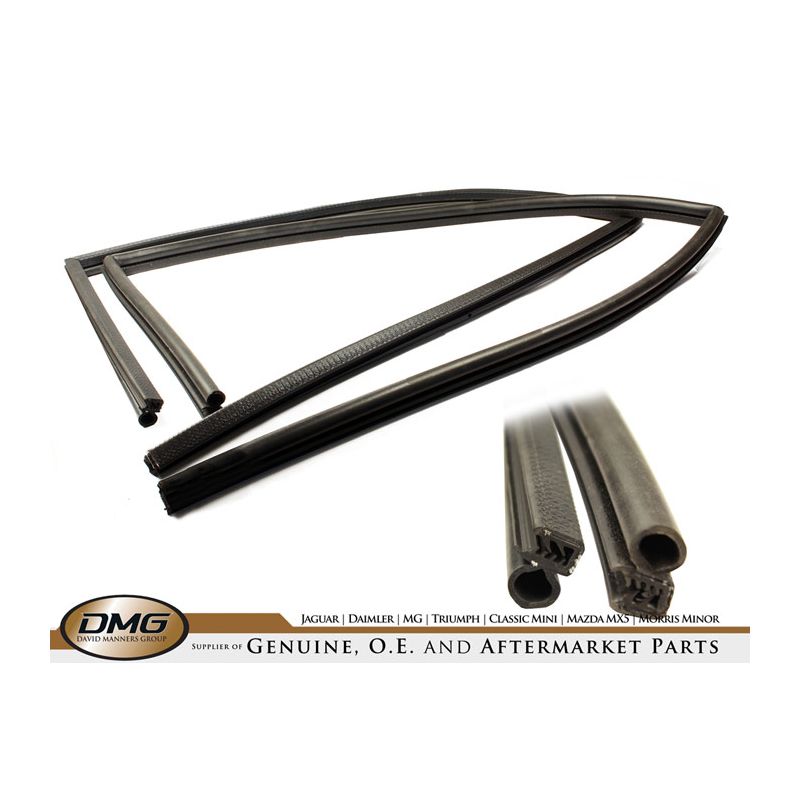 PAIR QTR LIGHT SEALS:  MGB GT