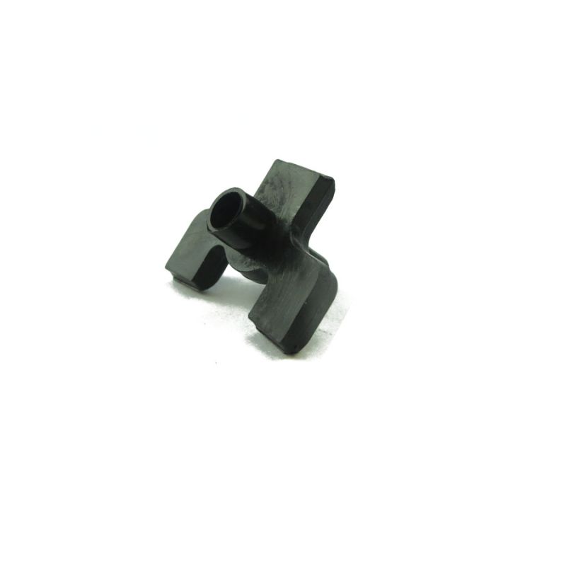 MOULDING CLIP:  TR7, TR8 75-82