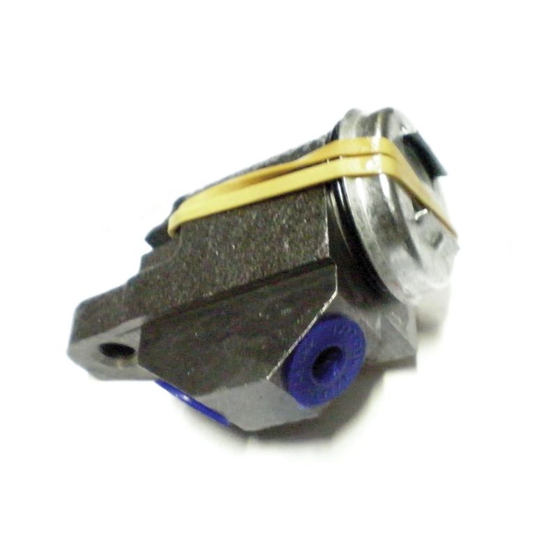 RH FRONT WHEEL CYLINDER (AP):  MGA, TR2, TR3, S&M 948, MM