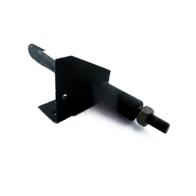 LH FRONT BUMPER MOUNTING:  MORRIS MINOR