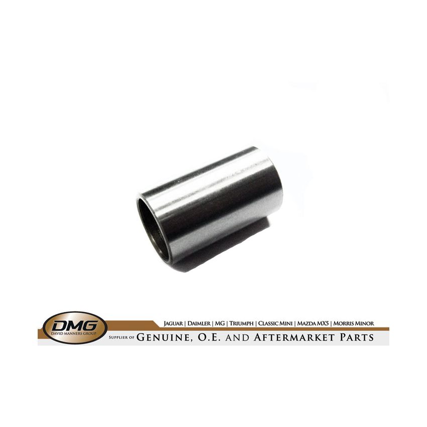 SLEEVE LOW TRUNNION:  TR4, TR4A, TR5, TR6 65-76