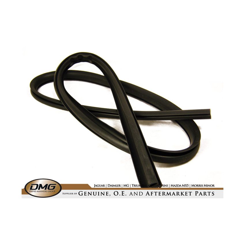 SEAL WINDSCREEN FRAME TO BODY:  AH 100-6 3000 56-62