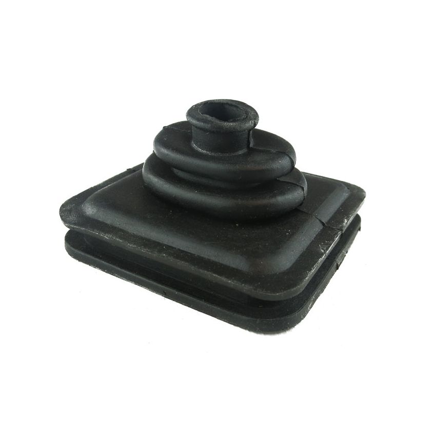 GAITER CLUTCH FORK:  MGB 75-80