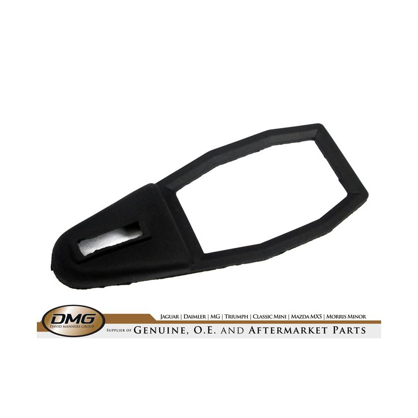 HANDBRAKE BOOT:  TR2, TR3, TR3A, TR4, TR4A, AH BN1 LATE