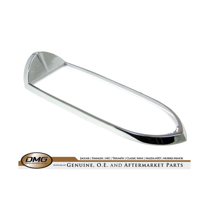 LENS RETAINING RIM:  MGB, MGC, S&M 61-69