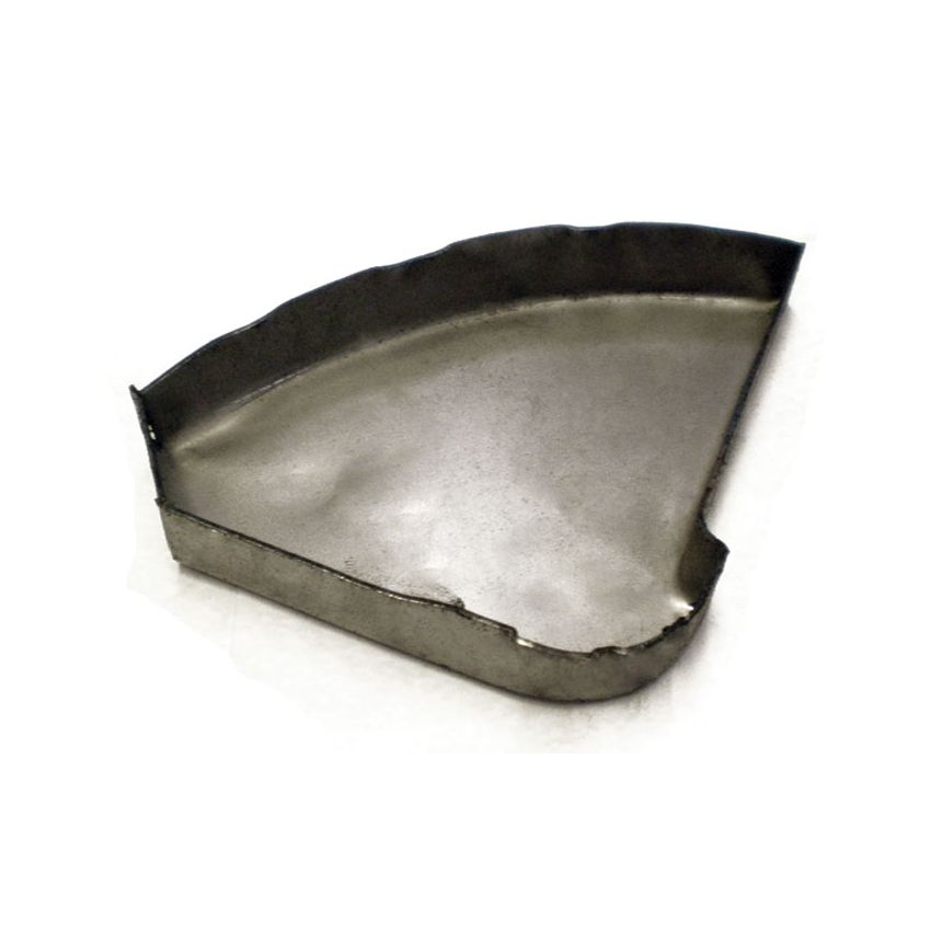 RH REAR SILL END CAP:  TR4A, TR5, TR6