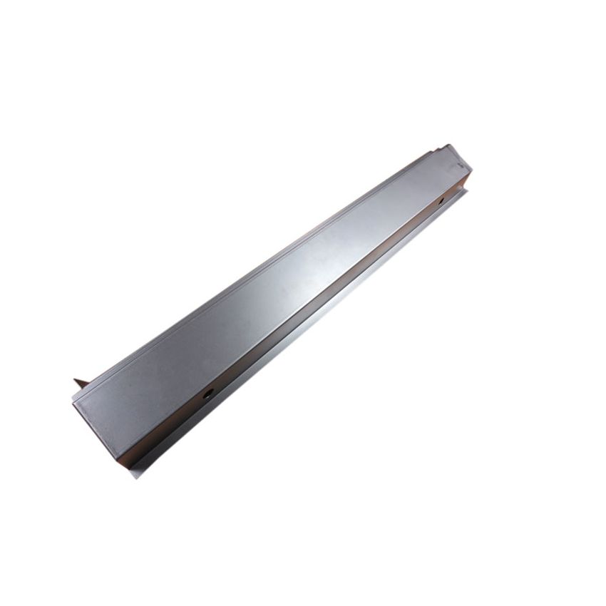 RH SILL OUTER:  TR2, TR3, TR3A