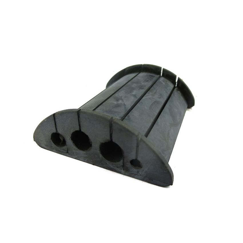 GROMMET BRAKE LINES:  MGB GT