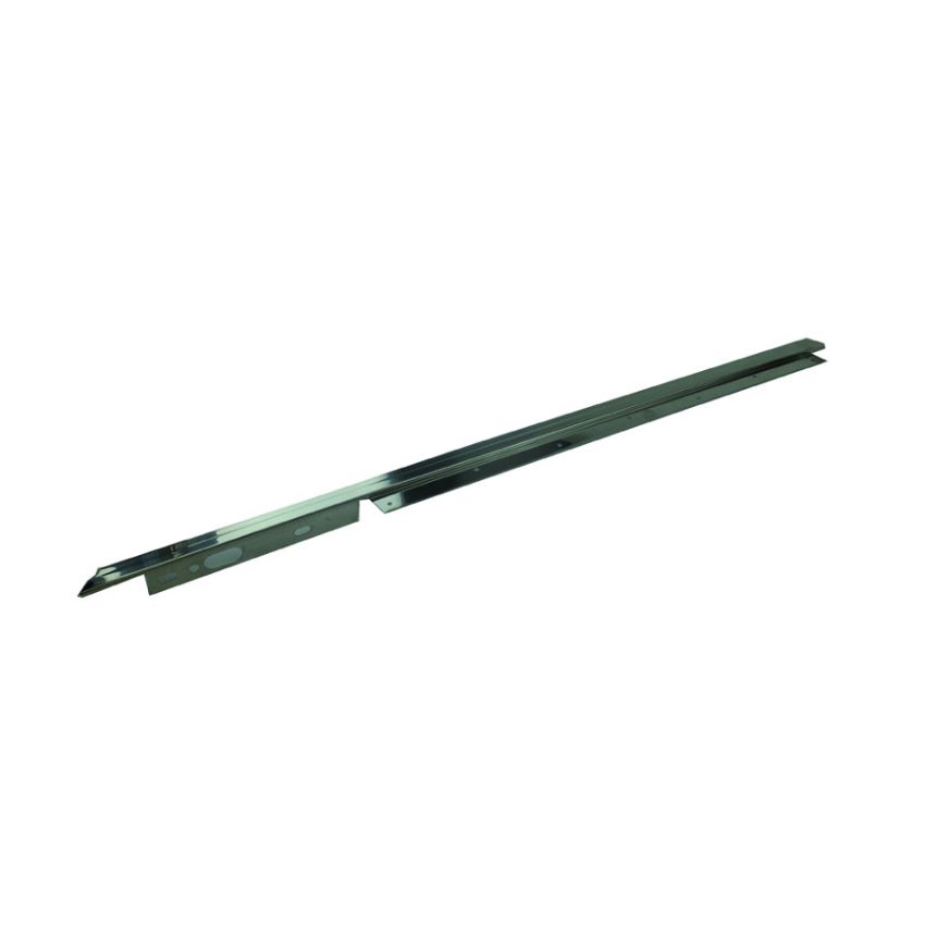 LH DOOR FINISHER:  MGB GT