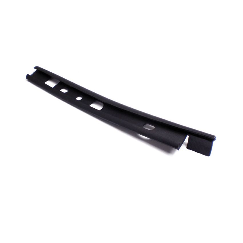RH DOOR QUARTER LIGHT SEAL:  MGB ROADSTER