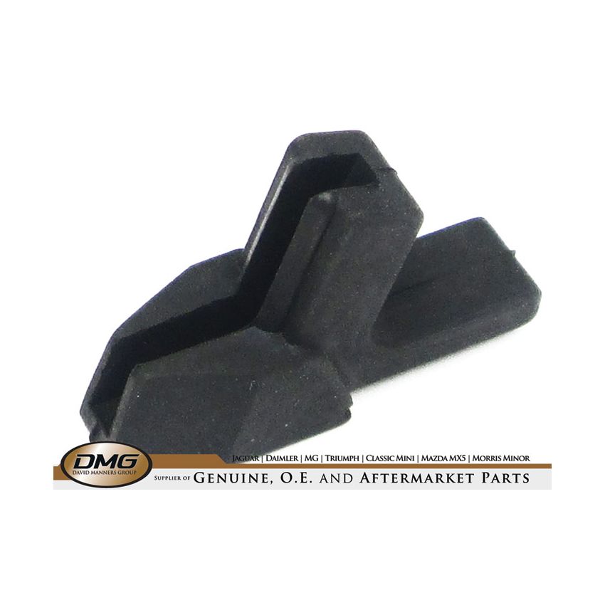 CORNER BLOCK QTR LIGHT:  MGB, MGC