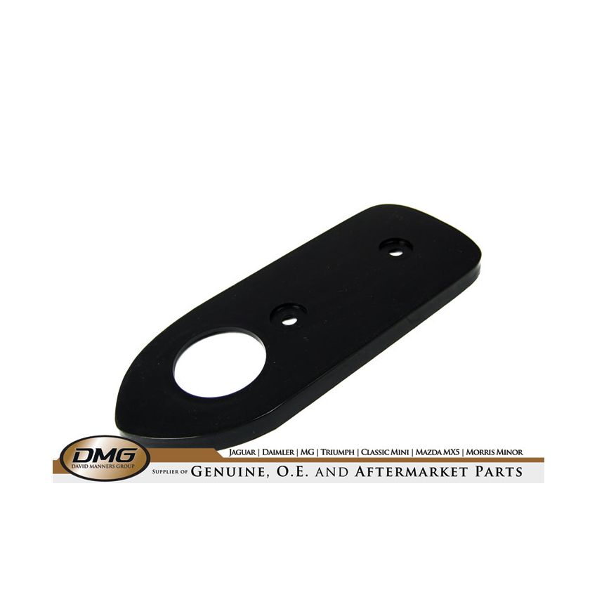 LH REAR MARKER PLINTH (USA):  MGB 70-80