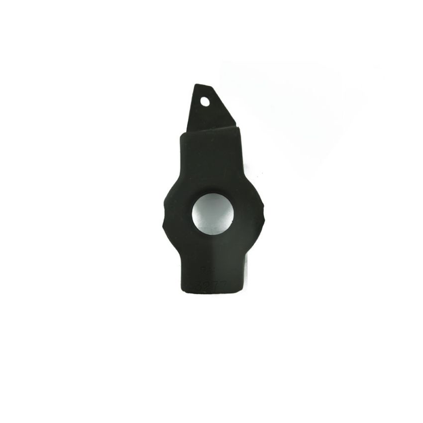 RH AXLE SPRING PLATE:  MM SALOON, CONV, TRAV, COMM