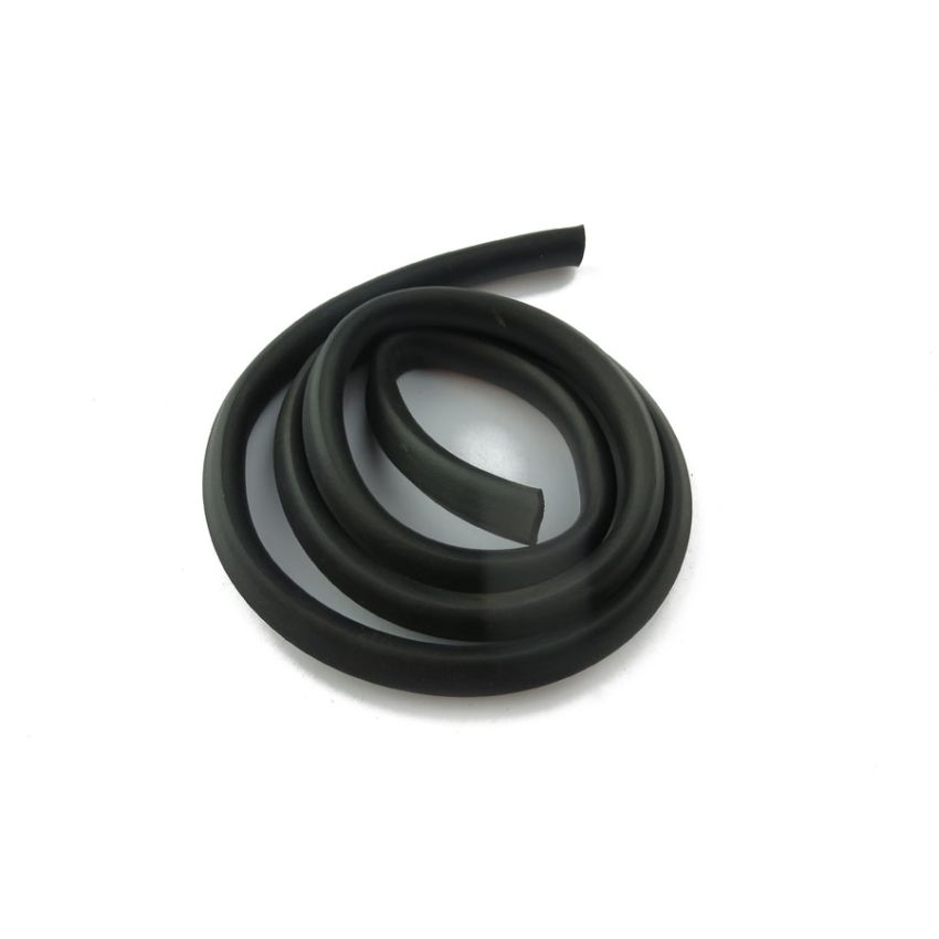 REAR DOOR RUBBER 14 FOOT LENGTH: MORRIS MINOR TRAVELLER