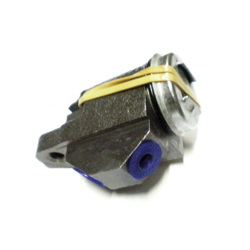 RH FRONT WHEEL CYLINDER (AP):  MGA, TR2, TR3, S&M 948, MM