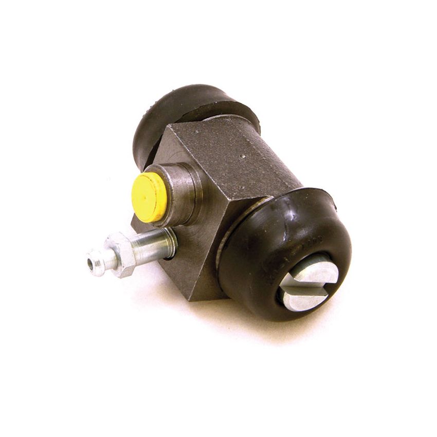 REAR WHEEL CYLINDER:  TR7