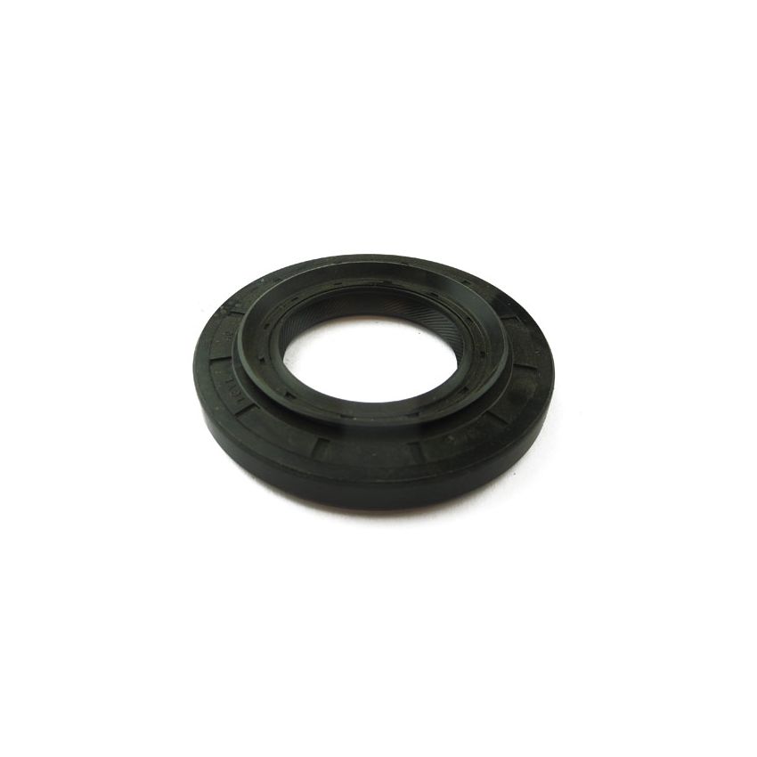 LH DIFFERENTIAL OIL SEAL:  MGF