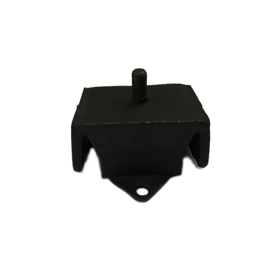 RH ENGINE MOUNTING:  TR7