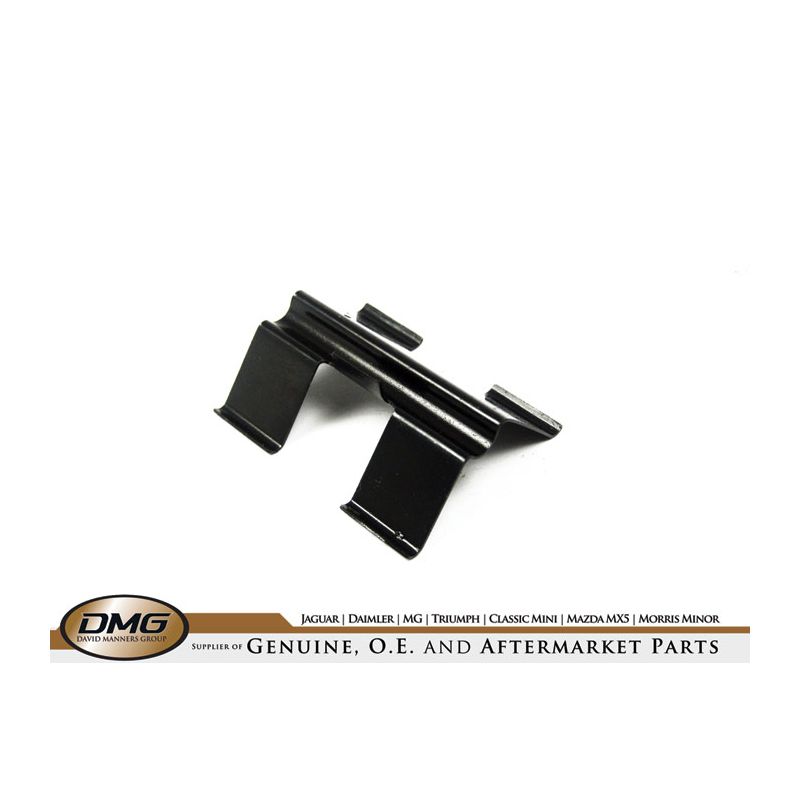 PAD RETAINING CLIP:  MGA