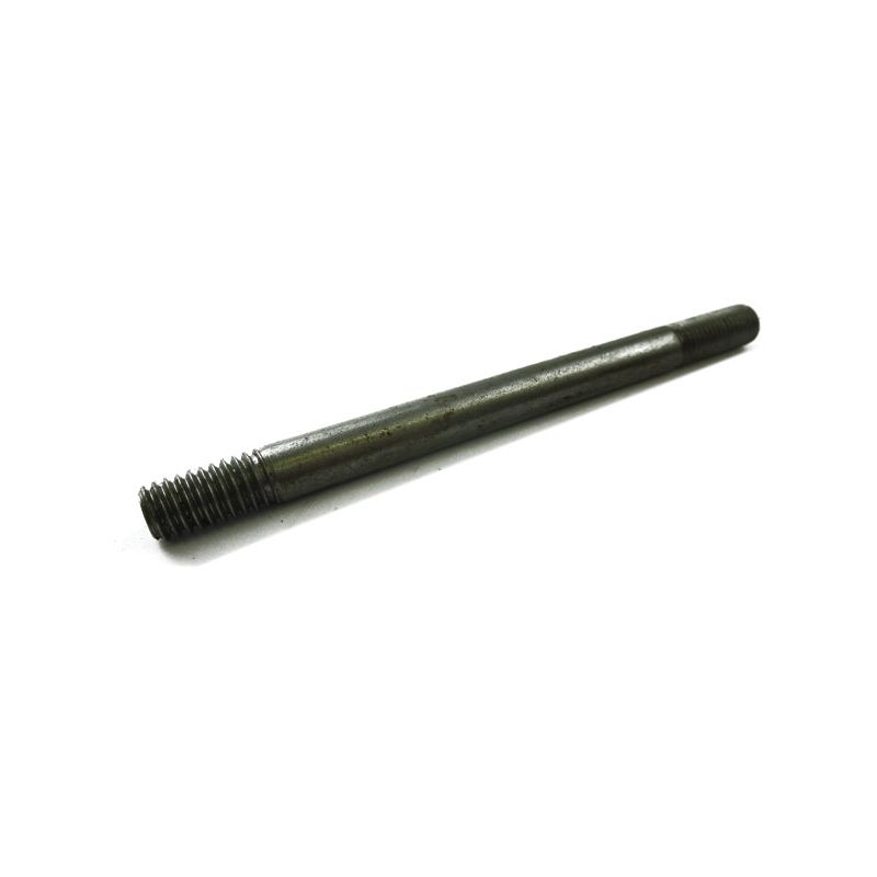 OIL PUMP STUD:  MGB 62-80