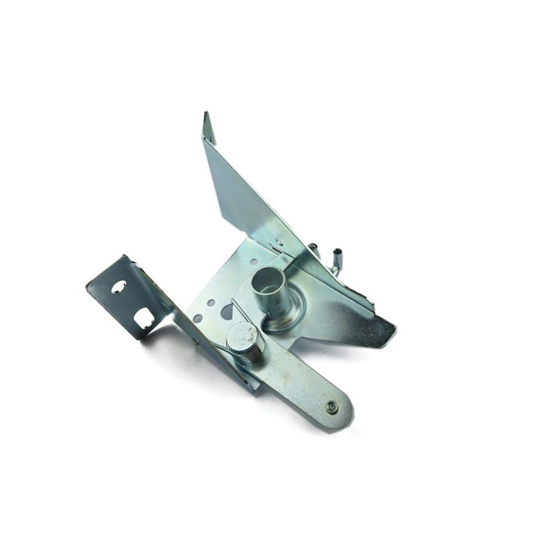 BONNET CATCH PLATE:  TR6