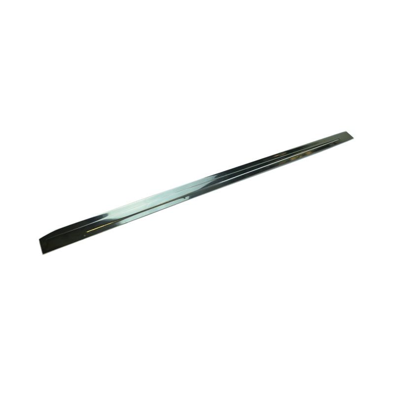LH REAR QUARTER LIGHT MOULDING:  MGB GT